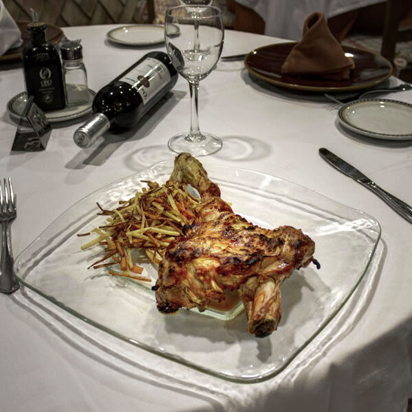 albenzaire restaurante asador carne asada cordero edited Albenzaire - Hotel Rural - Restaurante -Salón de Celebraciones